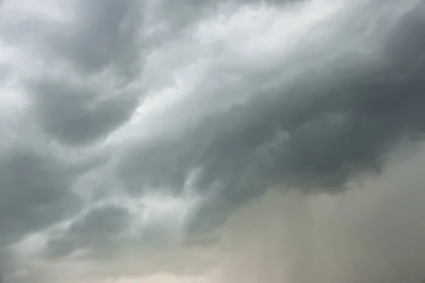 Nuvens Tempestade Cinza Cobriram Céu Antes Tempestade — Fotografia de Stock