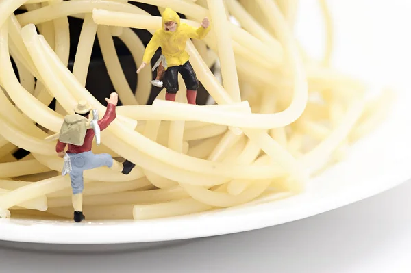 Miniature Worker Work Spaghetti — Stock Photo, Image