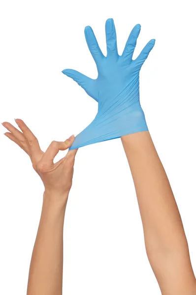 Lekarz Zakładający Niebieską Sterylizowaną Rękawicę Medyczną Wykonywania Operacji — Zdjęcie stockowe