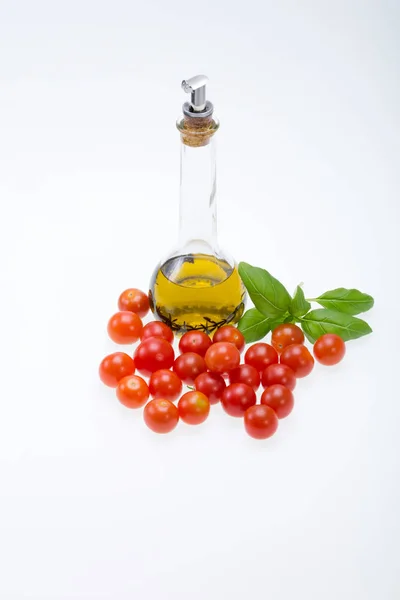 Basil Tomatoes Olive Oil Thyme — Stock Photo, Image