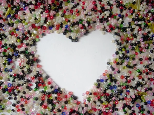 Μια Καρδιά Φτιαγμένη Από Γυάλινες Χάντρες — Φωτογραφία Αρχείου
