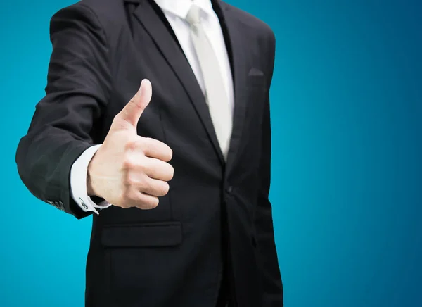 Geschäftsmann Stehen Zeigt Hand Isoliert Auf Blauem Hintergrund — Stockfoto