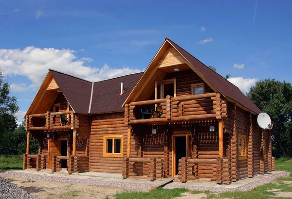 Het Grote Houten Huis Zonnige Dag — Stockfoto