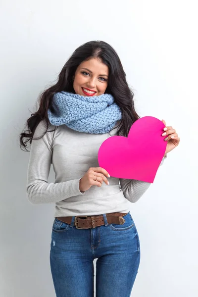 Valentines Day Woman Holding Valentines Day Paper Heart Copy Space — Stock Photo, Image