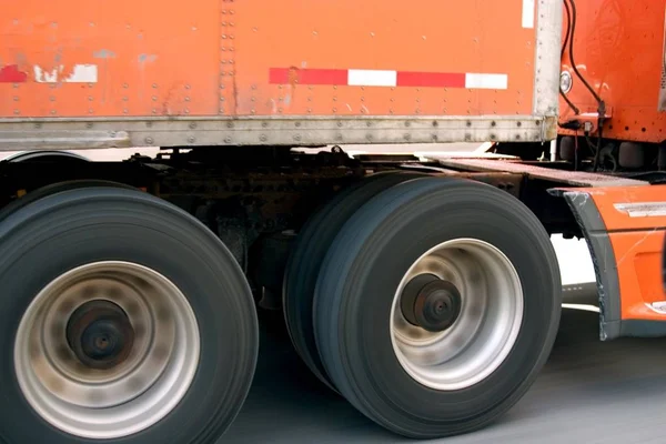 Dit Een Foto Van Een Grote Vrachtwagen Bewegende Vracht Met — Stockfoto