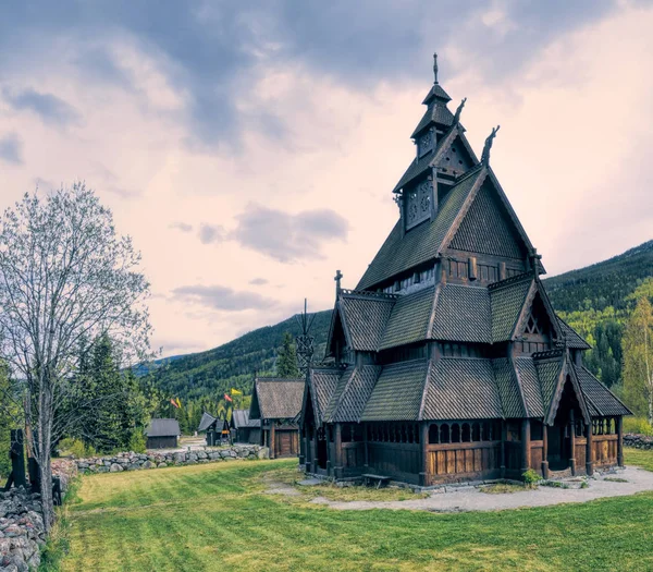Chiesa Gol Stave Norvegia Giorno Nuvoloso — Foto Stock