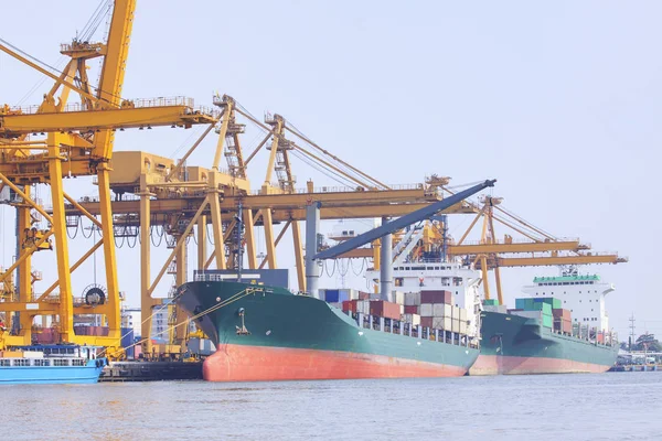 Contêiner Carga Navio Comercial Uso Imagem Porto Transporte Para Importação — Fotografia de Stock