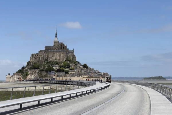 Largo Camino Para Transporte Mont Michel Normandía Francia —  Fotos de Stock