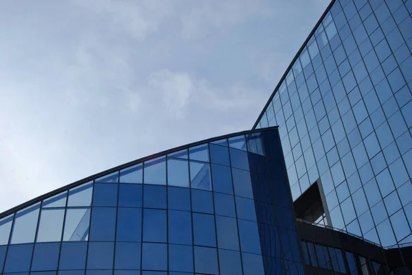 Empresa Moderna Azul Vidrio Edificio Superior Cielo — Foto de Stock
