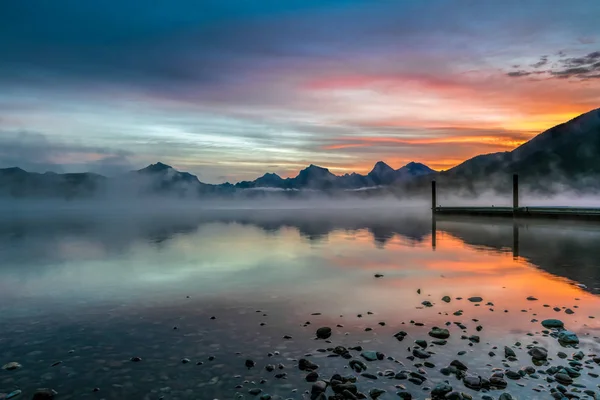 Panoramiczny Widok Niesamowite Jezioro Mcdonald Parku Narodowym Glacier — Zdjęcie stockowe