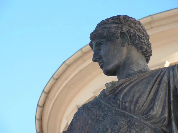 Statuie Parc Bonn Fundalul Clădirii Muzeului — Fotografie, imagine de stoc