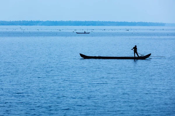 Mann Auf Boot Kerala Indien — Stockfoto
