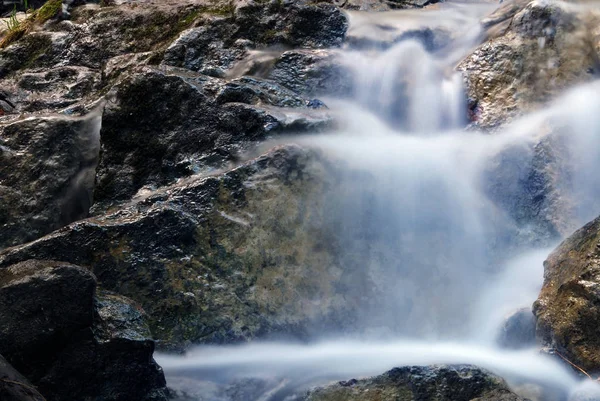 スロバキア パラダイス自然公園で多くの滝の — ストック写真