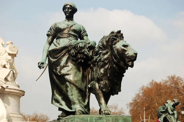 Queen Victoria Memorial Buckingham Palace Londok England — Stock Photo, Image