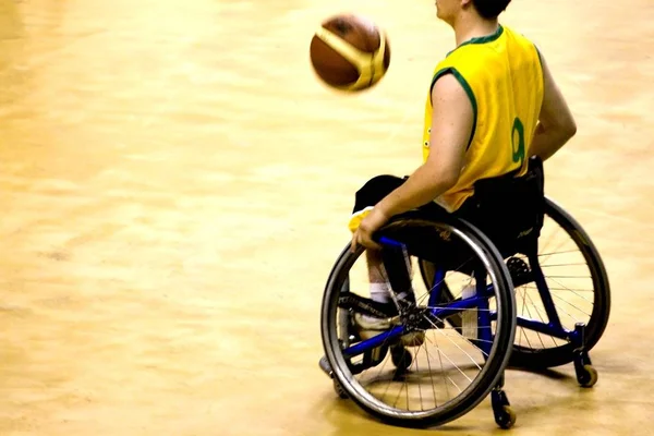 Basketbalový Hráč Kolečkové Křeslo Akci Mezinárodním Turnaji — Stock fotografie