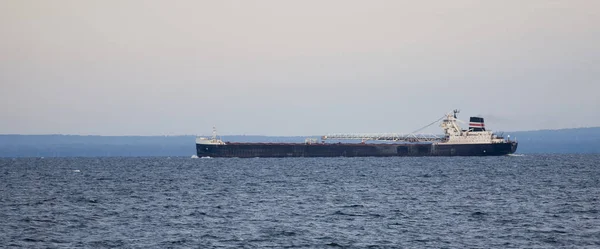 Большой Рудный Корабль Великих Озерах — стоковое фото