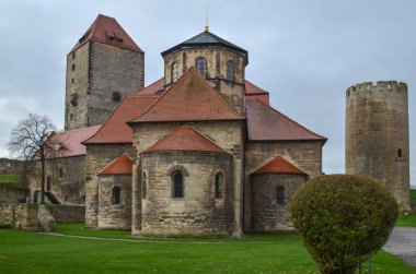 Kilise Kalesi querfurt duvarlarının içinde