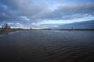 plaj ve deniz kışın