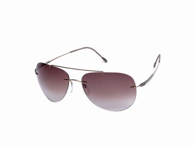 Beyaz arka plan üzerinde izole kahverengi lensler ile güneş gözlüğü