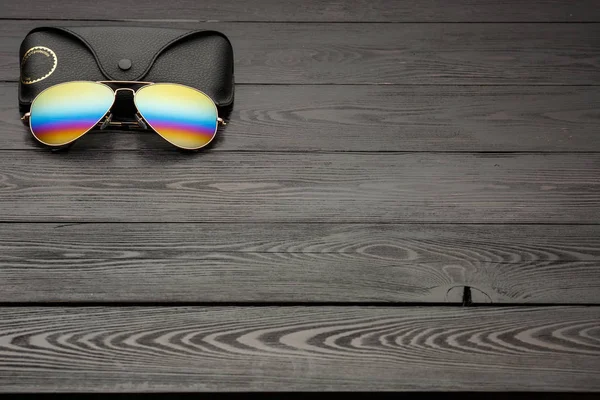 Óculos Sol Aviadores Com Lentes Cor Espelhada Feitas Vidro Uma — Fotografia de Stock