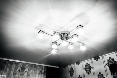 Tavanda Modern Avize