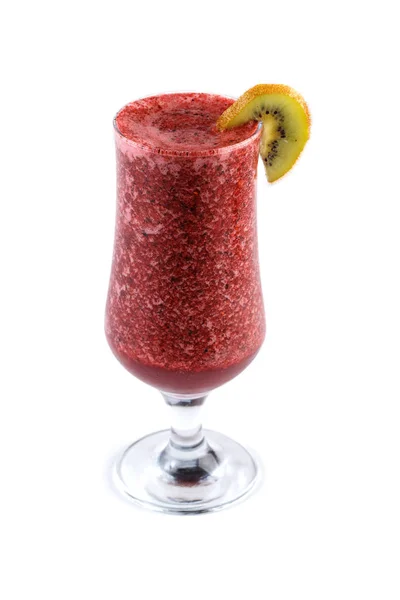 Fruit en melk rode smoothie in een glas op het been versierd met Kiwi op een geïsoleerde witte achtergrond — Stockfoto