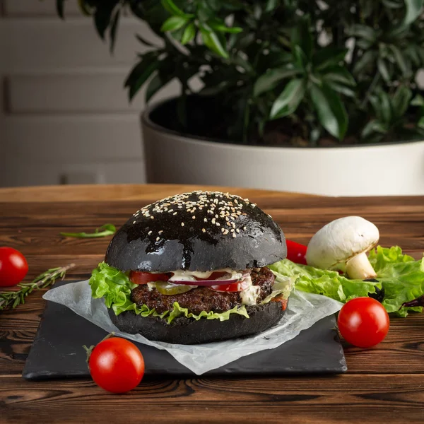 blackburger black mamba with marbled beef a gray stone