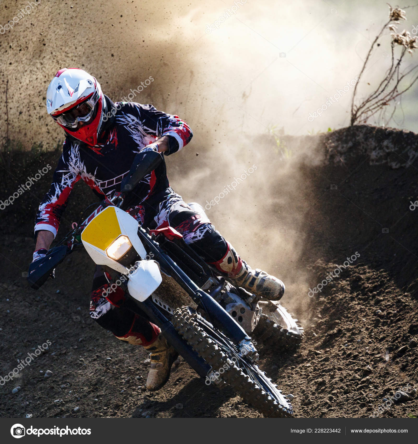 Moto Cross Ação — Fotografia de Stock Editorial © rebaisilvano #228223442