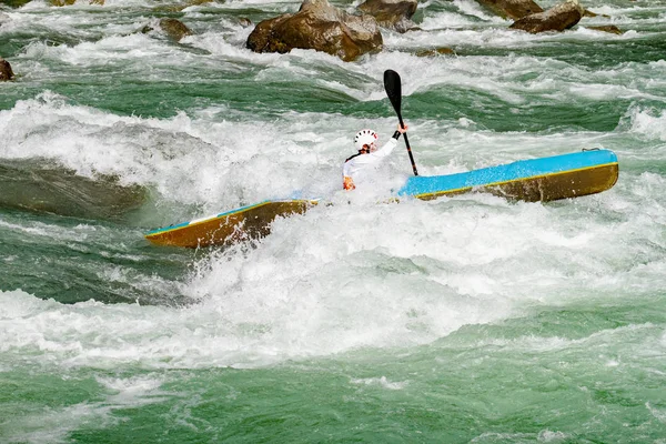 Course Kayak Sur Rapide — Photo
