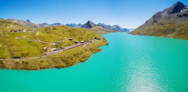 Bernina Pass manzara - İsviçre