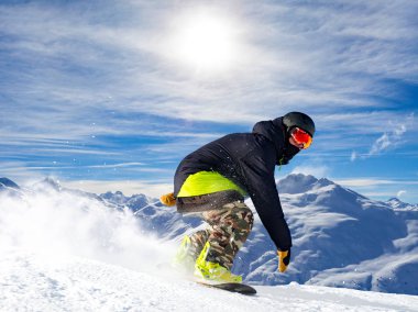 snowboard ile kış tatili