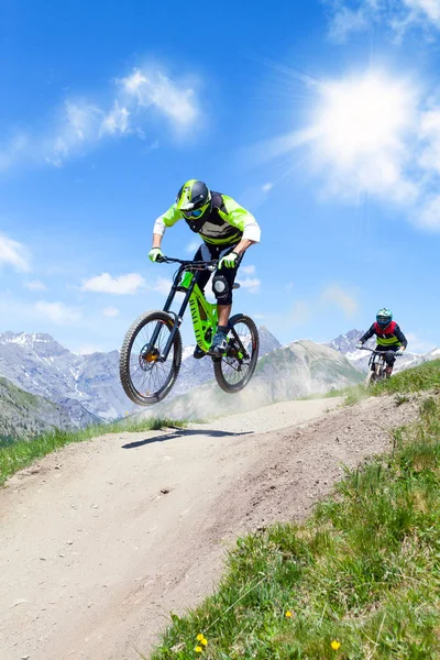 Descente Avec Vtt Haute Montagne — Photo