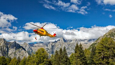 helikopter kurtarma dağlarda