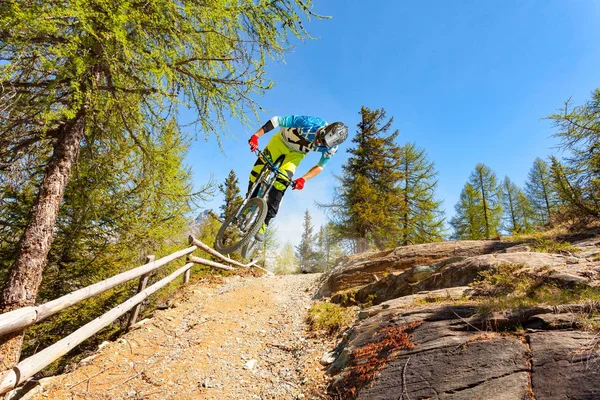 Biker Mtb Downhill — Stock Photo, Image