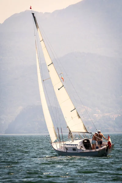 Segling Como Lake Italien — Stockfoto