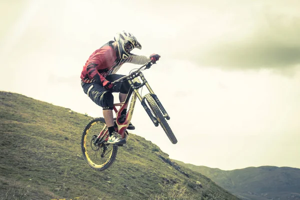 Salto Acrobático Con Mtb — Foto de Stock