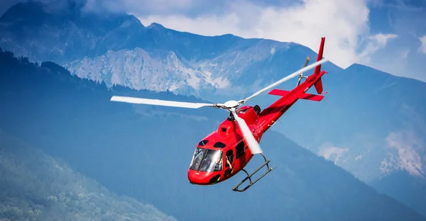 Helicóptero Rojo Vuelo — Foto de Stock