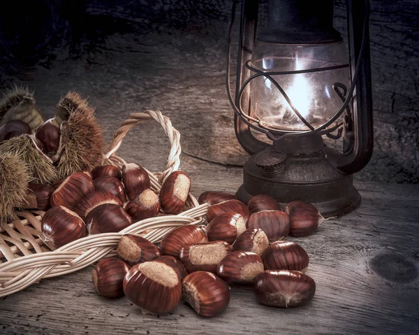 Chestnuts Oil Lantern Light — Stock Photo, Image