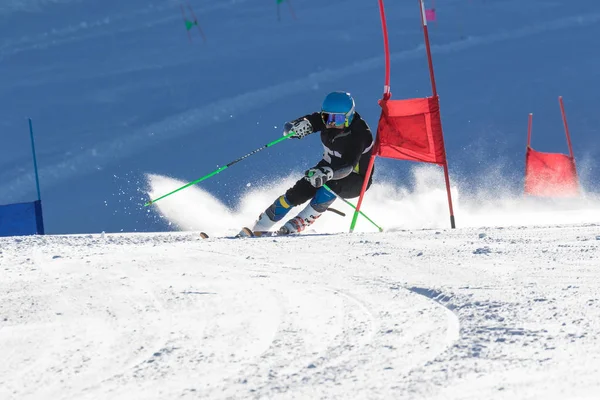 Kvinnliga Slalom Tävling Aktion — Stockfoto