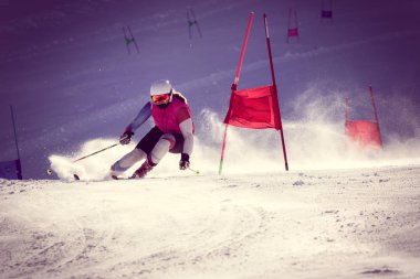 arka ışık slalom kayakçı 