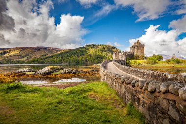 İskoçya - Highlands - Eilean Donan Kalesi (1220) 