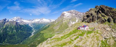 Valmalenco (BT) - Longoni sığınak - 2450 s.l.m. - havadan görünümü 