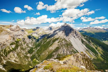 Valle del Braulio ve Monte ölçek Stelvio pası Bormio - Valtellina (BT) - görünümü