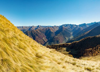Monte Rosetta Valgerola - Valtellina (BT) - panoramik sonbahar görünümünden