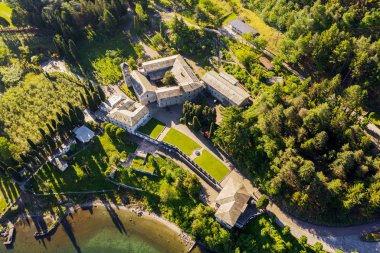 Piona Abbey - San Nicola - Como Gölü (BT) - tarikat - hava genel bakış