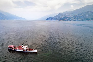 Como Gölü'nde yolcu taşımacılığı (It) - Havadan görünüm