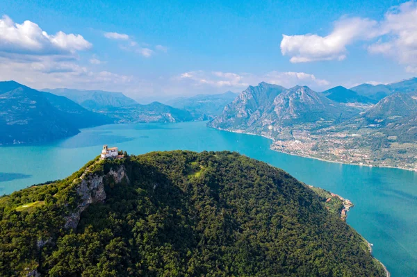 Iseo Lake Monte Isola Luftaufnahme Der Kirche Der Madonna Della — Stockfoto