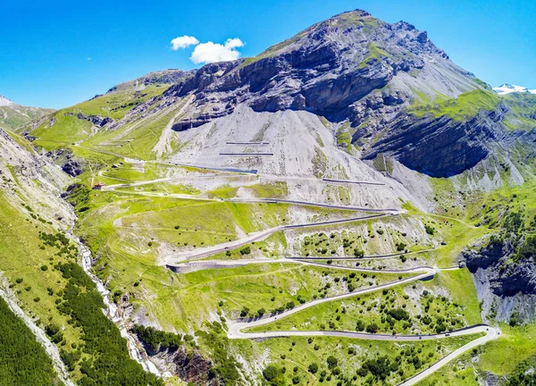 Stelvio Ulusal Parkı - Valle del Braulio - Havadan Bakış