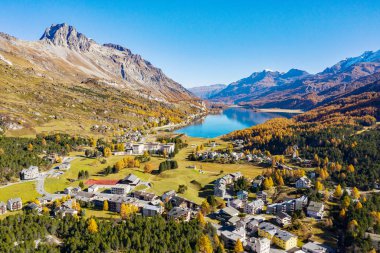 Bregaglia Vadisi - İsviçre - Maloja Geçidi - Doğuda hava manzarası