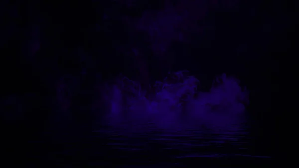 Rouleau bleu souffle de nuages de brouillard de fumée de glace sèche à travers la lumière du fond avec réflexion dans l'eau. Texture design — Photo